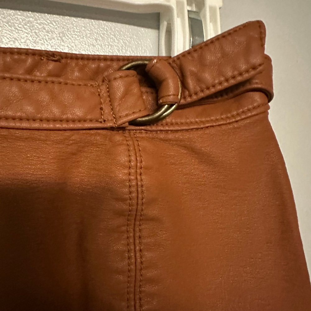Free People midnight magic Brown Faux Leather Mini Skirt Size 6 zipper slit - Picture 6 of 6